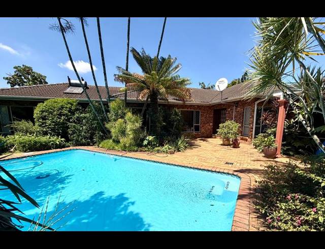 4 BEDROOM HOUSE FOR SALE IN OAK PARK